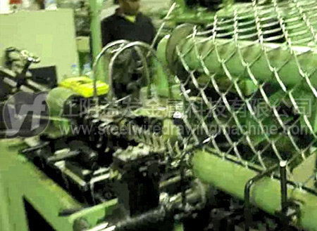 拉絲鍍鋅織網(wǎng)生產(chǎn)線(xiàn)